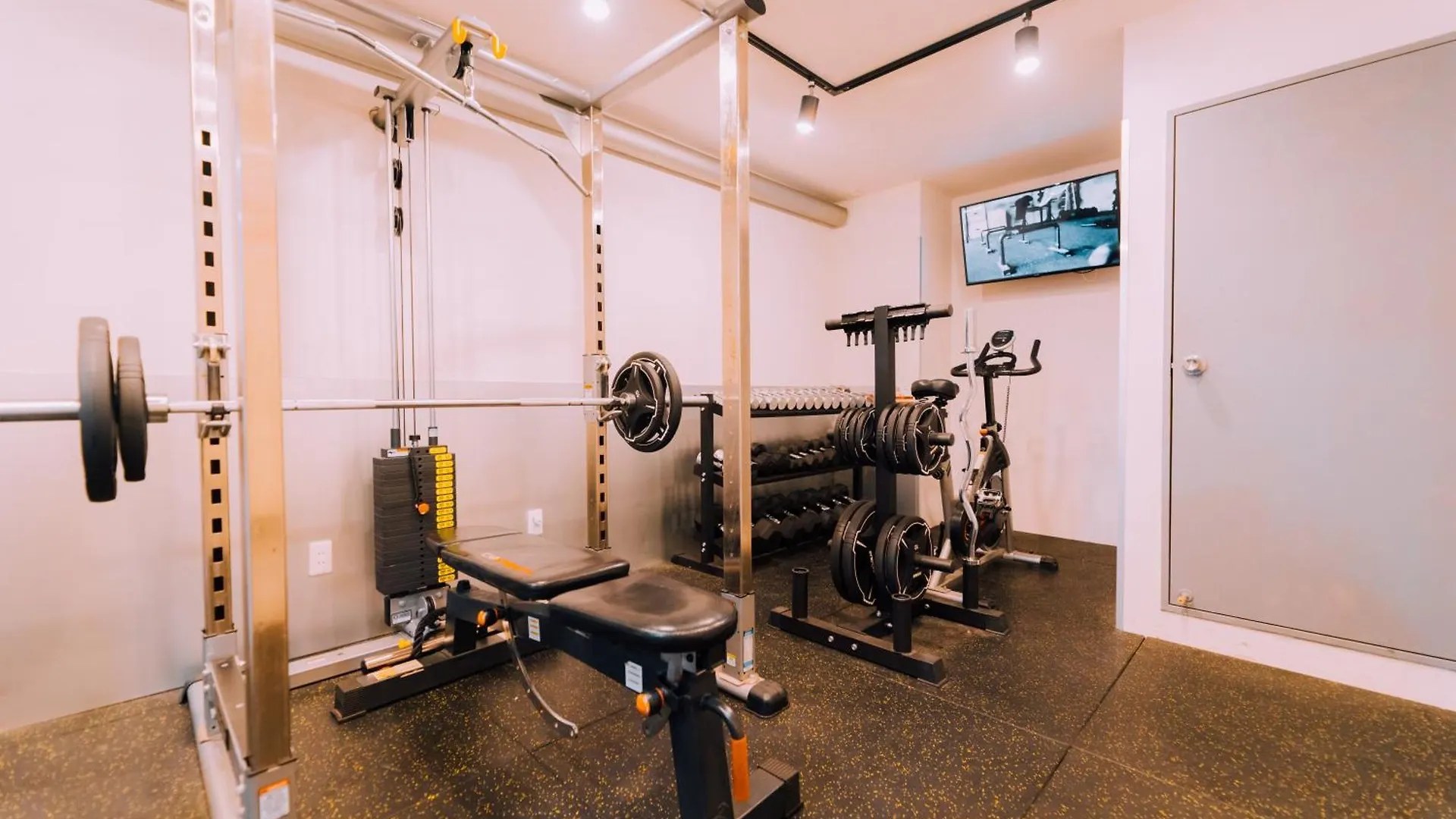 Minimalist Loft Namba Compact Studio With A 24-Hour Gym Ma303 Osaka 0*,  Japan